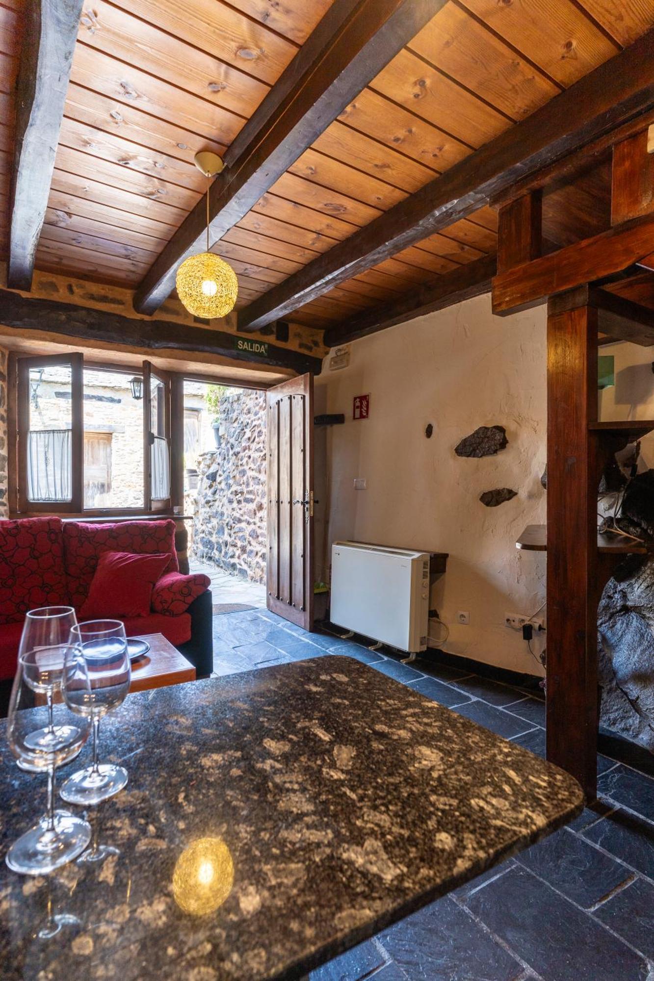 Casa De Turismo Rural Sardom3 Bembibre  Εξωτερικό φωτογραφία